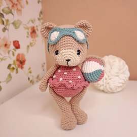 【 Nouveautés en boutique 】 

Retrouvez vos produits préférés et plein de nouveautés crochet !

> Kit et patron Margotte, ma petite oursonne : prête à vous accompagner à la plage sous le soleil.

> Kit pochette Granny Bloom : le projet simple, pratique et parfait pour l’été.

> Mercerie : de nouveaux crochets Tulip, le livret Ricorumi "Brille dans la nuit" et les pelotes assorties, les coffrets de fils Nilli nilli, et le lot d’aiguilles courbées.

Que vous soyez dans l’ambiance vacances ou plutôt soirées créatives, vous allez trouver de quoi vous inspirer !

#pensebonheur #crochet #crochetaddict #amigurumi #crochetlove #crochetersofinstagram #amigurumipattern #crochetkit #amigurumilove